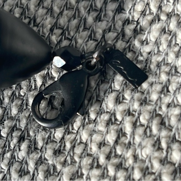 Black Cascading Multi-Layered Necklace - Picture 11 of 16